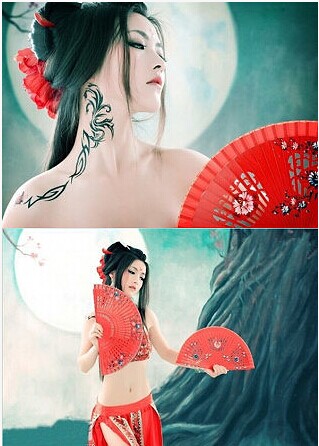 美女新娘火辣身材秀纹身图片