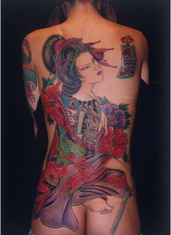 性感漂亮全裸美女漂亮好看的艺妓纹身图片