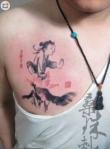 前胸个性的水墨莲花孩童纹身图案推荐图片