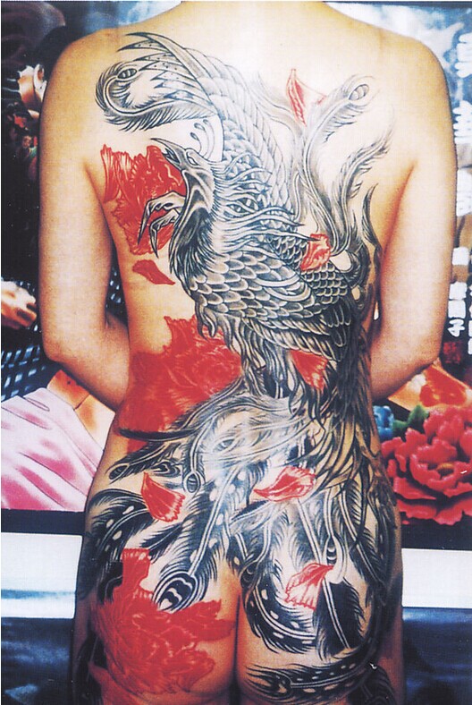 全裸女生后背漂亮经典的大幅凤凰图纹图片