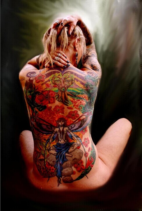 欧美女生背部漂亮经典个性彩色图案纹