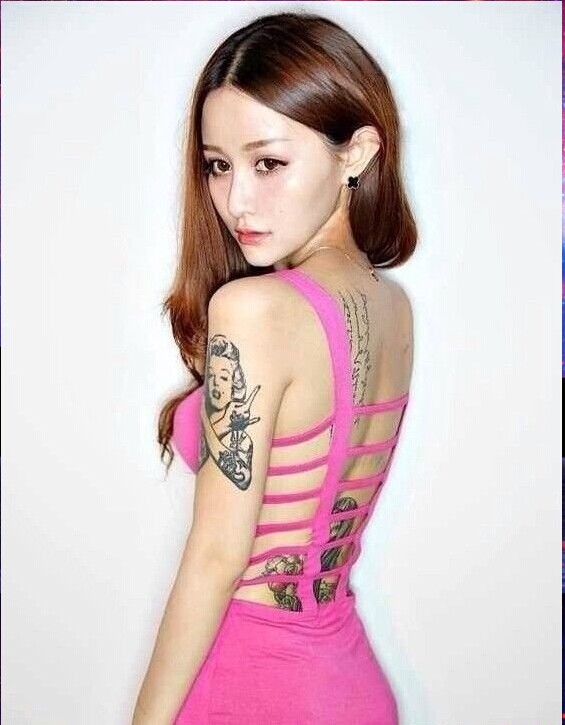 个性美女梦露手臂纹身图案图片