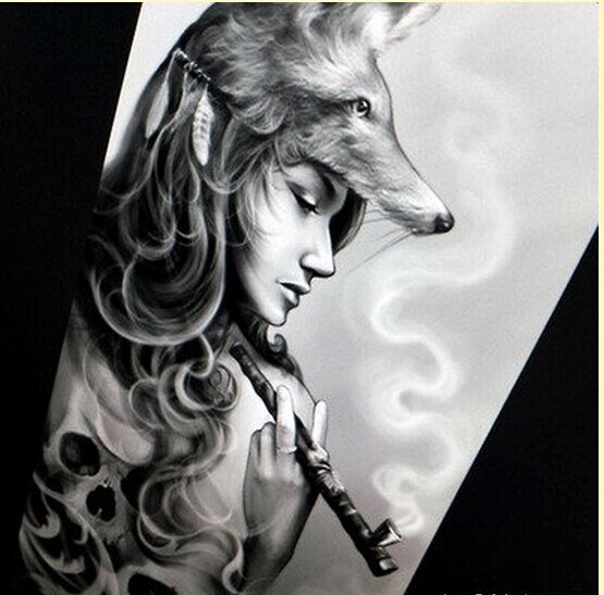 一款霸气狼女纹身手稿图案图片