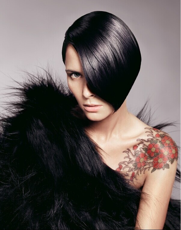 模特美女漂亮肩膀花朵纹身图片图片