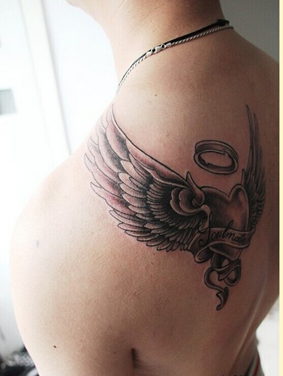 背部爱心翅膀纹身图案推荐图片