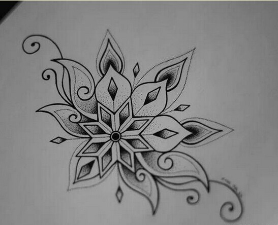 漂亮雪花纹身手稿图案欣赏图片
