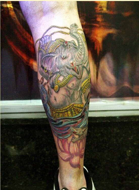 个性腿部时尚宗教彩色象神纹身图案图片