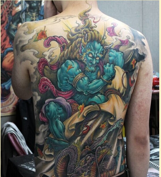 时尚个性满背风神百鬼彩色纹身图片图片