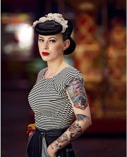 优雅漂亮迷人时尚美女纹身图片图片