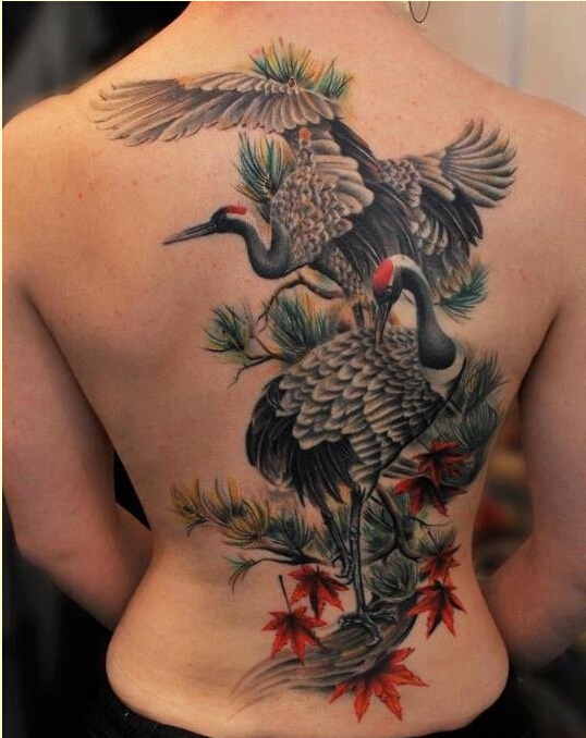 非常经典时尚满背仙鹤纹身图案欣赏图片