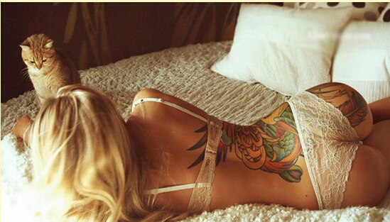 性感女性腰部时尚个性纹身图案