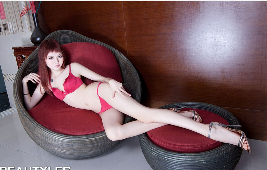 性感漂亮迷人美女腿模美腿高跟纹身图图片