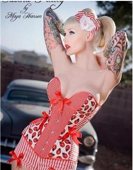 欧美风美女大妞经典时尚个性纹身图片图片