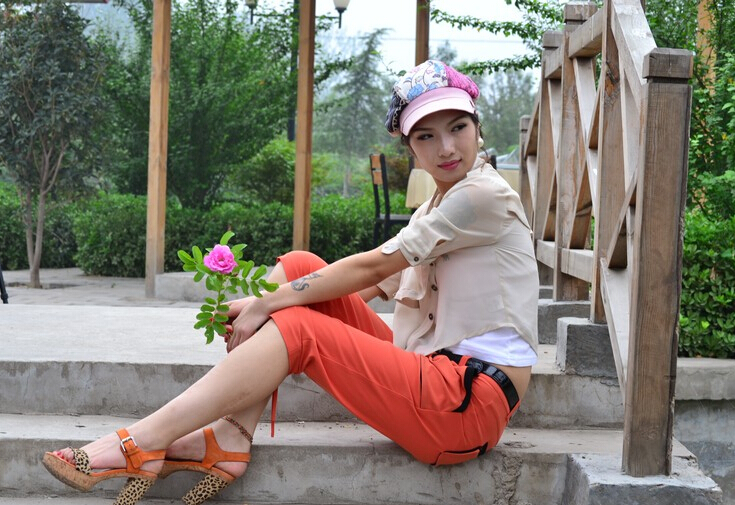 时尚靓丽漂亮美女唯美好看的手部纹身图片