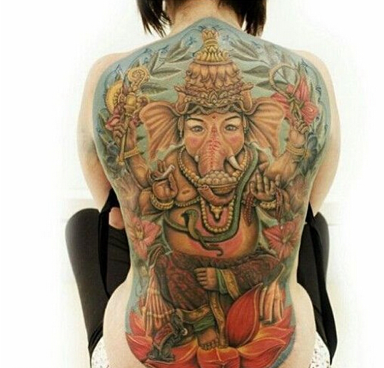 女性满背个性时尚彩色象神纹身图案图片