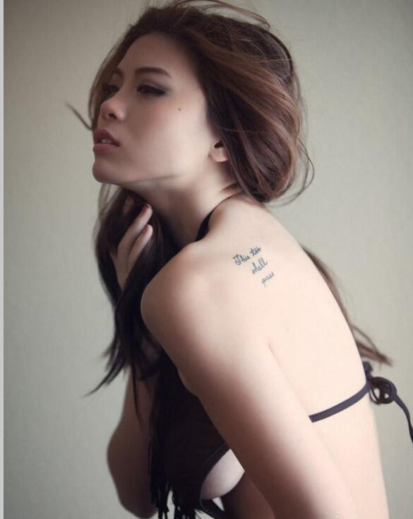 性感妖艳漂亮比基尼美女诱惑魅力背部图片