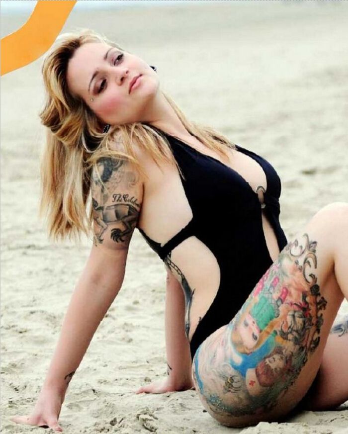 经典时尚独爱纹身的外国妹子们个性纹