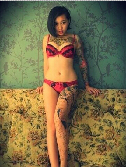 比基尼性感漂亮魅力迷人美女个性纹身