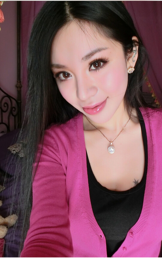 美艳少妇性感身材惹火私房照自拍胸部图片