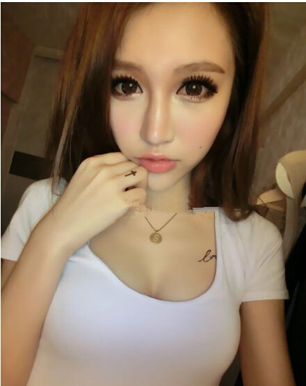 可爱的非主流美女性感大尺度自拍私房图片