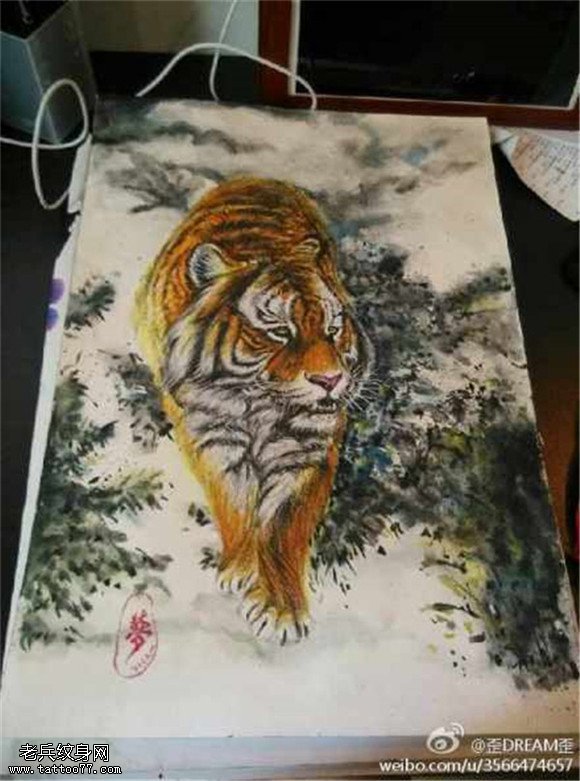 彩色老虎纹身手稿图案