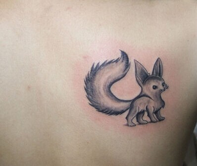 漂亮个性的肩部狐狸刺青