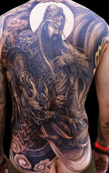 超酷的满背关公纹身