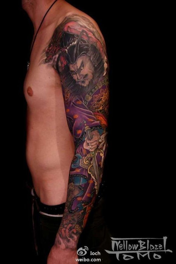 传统个性的花臂纹身