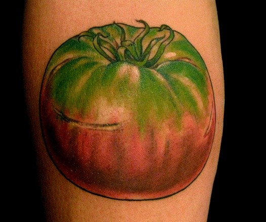 芝加哥乳汁手臂纹身作品