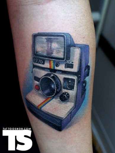 一款时尚的相机纹身  让你随时“自拍”
