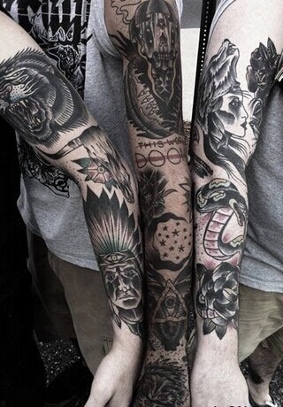 时尚大气的花臂刺青