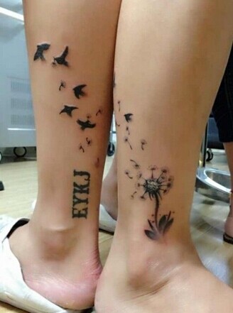 时尚漂亮的情侣脚踝刺青