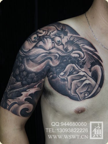 霸气钟馗半胛纹身