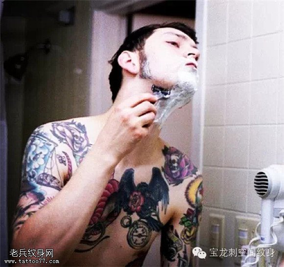 老男人纹身更有味道