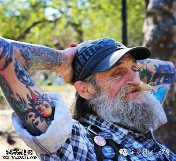 老男人纹身更有味道