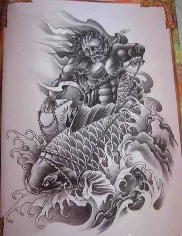 时尚大气的素色鲤鱼纹身