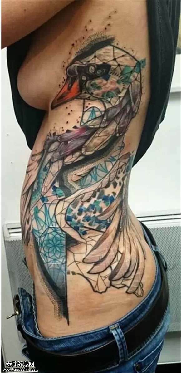 美丽的使者 纯洁的象征之天鹅纹身图案