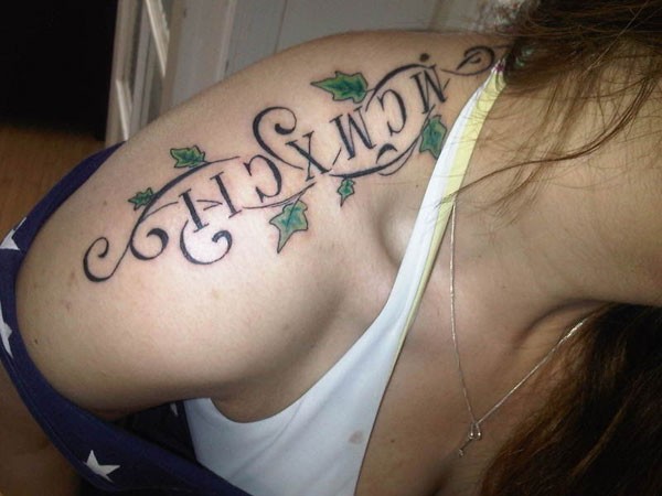 女性肩部唯美漂亮的英文纹身