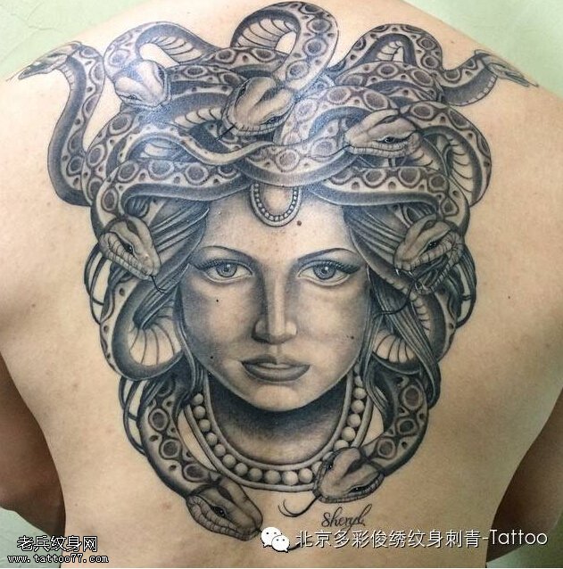 报复女神 — “美杜莎”纹身图案