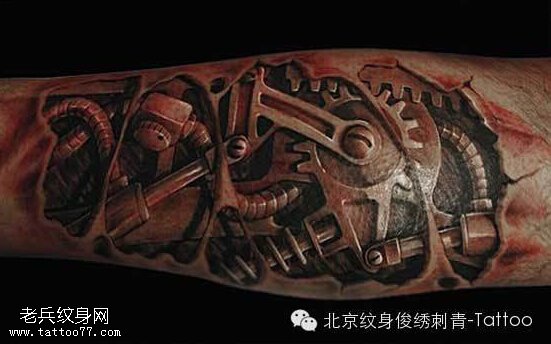 令人惊叹的真汉子的纹身