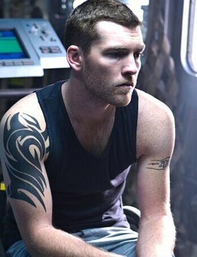 男士手臂简单却不失帅气的图腾纹身