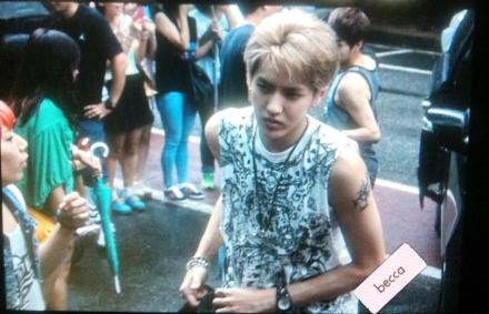 明星吴亦凡的纹身图案