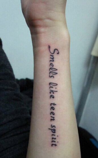 简约好看的英文刺青