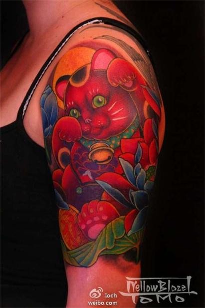 雕智彩色手臂纹身