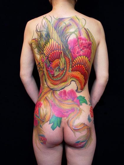 满背漂亮的凤凰纹身