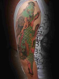 个性经典的麒麟花臂纹身