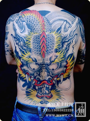 霸气满背纹身-含水墨风