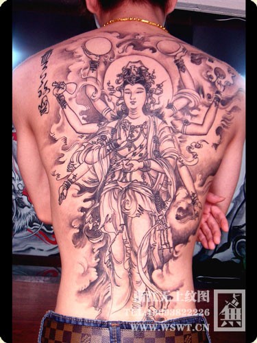 霸气满背纹身-含水墨风