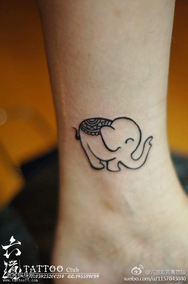 超可爱脚腕部小象纹身图案