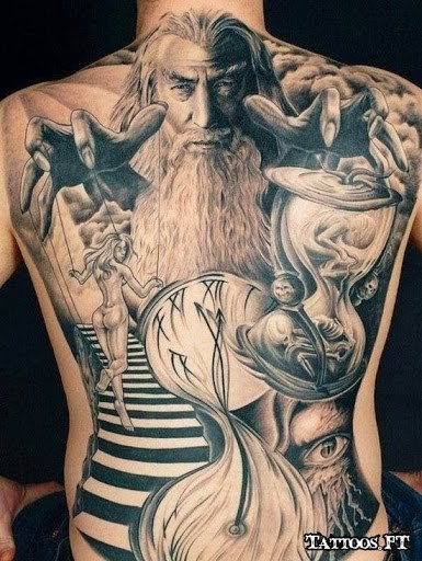 欧美风格的满背纹身